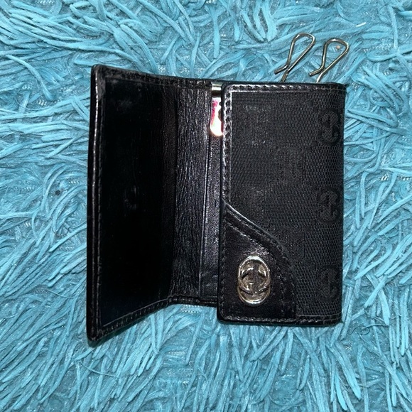 GUCCI BLACK KEYHOLDER - Picture 2 of 12